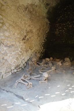 And the worst part: Skeletons of people who fled to boathouses on the seashore to escape the eruption. It really is heartbreaking, and odd to take photos. I wouldn't have taken photos if they died 20 years ago, why does 2,000 years make it ok?